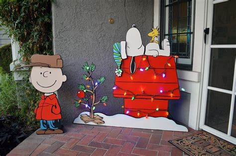 Charlie Brown And Snoopy Porchyard Wooden Decor Christmas Yard Art