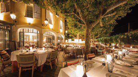 Tropez is a small cosmopolitan city with foods from different countries. Under the Saint-Tropez Sun Côte d'Azur I LUXE Magazine