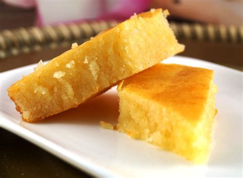Maybe you would like to learn more about one of these? Revani - türkischer Grießkuchen (Rezept mit Bild ...