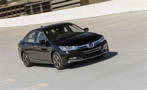 2014 Honda Accord Plug In Test Review Car And Driver