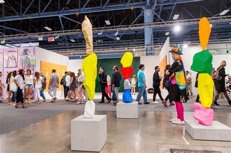 Art basel miami in 2019 (getty, istock). Art Basel Miami 2019 Must See