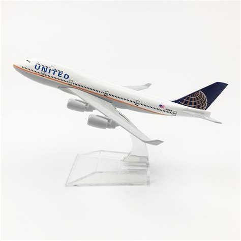 1400 United Airlines Boeing 747 Airplane Metal Diecast Model