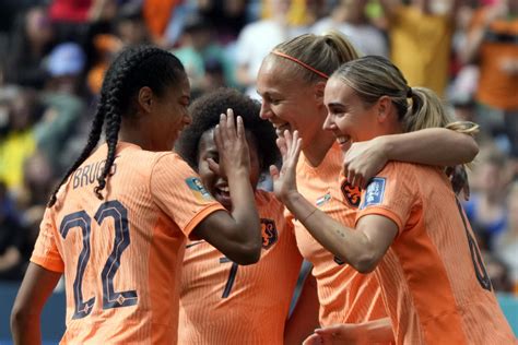 Netherlands Beats South Africa 2 0 To Advance To The Quarterfinals Of