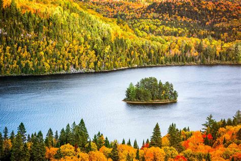The Best Places to See Fall Foliage in Quebec
