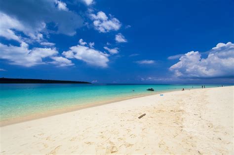 Okinawa Beaches: Best Season to Visit 2019 - Japan Travel ...