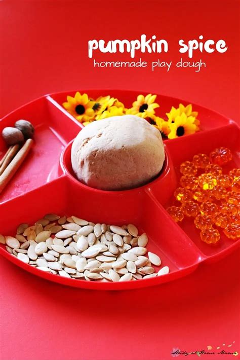 Pumpkin Spice Playdough ⋆ Sugar Spice And Glitter