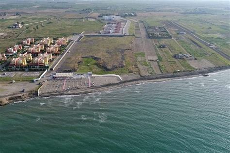 Il numero dei lidi aumenta ma la spiaggia libera di barletta resta. Rifiuti speciali abusivi, quadro criminale da Barletta a ...
