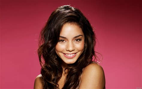 Vanessa Hudgens Wallpapers Images Photos Pictures Backgrounds
