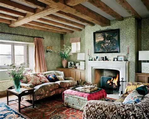 A Look Inside Plum Sykess Dream House In The English Countryside