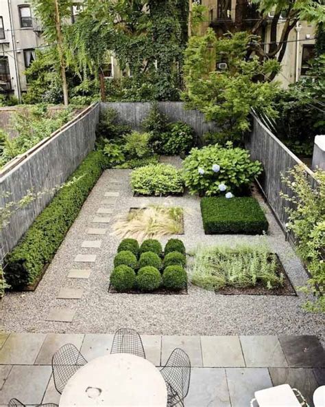 desain halaman rumah minimalis asri luas  mewah