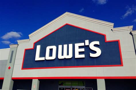 Lowes And Rona Closing Dozens Of Stores In Canada