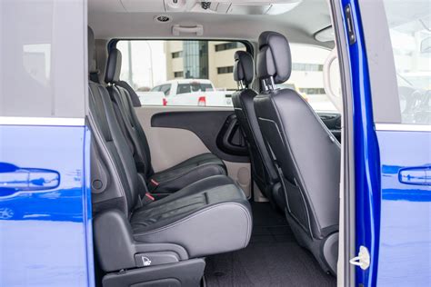 Grand piece online beginner guide! Used 2018 Dodge Grand Caravan Crew Plus Mini-van ...