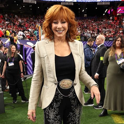 Reba Mcentire Delivers Star Spangled Performance At Super Bowl 2024