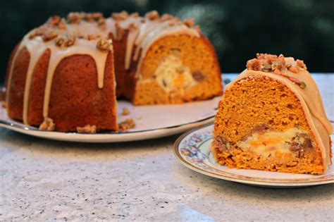 Whisk together the dry ingredients. Pumpkin Streusel Spice Cake with Cheesecake Tunnel Recipe ...