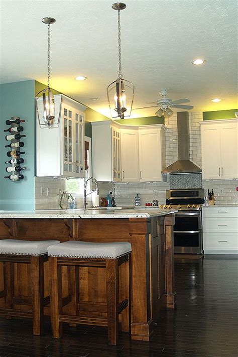 Our contractors will work with you every step of the way from designing your kitchen to the installation so that you don't have to worry about making costly mistakes and designing errors that so often happen by people who have had too many options thrown at them and no one by. Pin by Ohio Amish Cabinet on Custom Shaker Kitchen ...