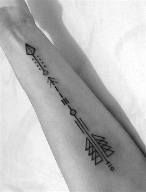 Pin By Madissen On Tattoos And Piercings Mens Arrow Tattoo Tattoos