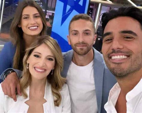 המעריצים הממורמרים של יהודה תטפלו בעצמכם דחוף. מי נתנו את השואו של יום העצמאות: גל ותום או יהודה ואלמוג ...