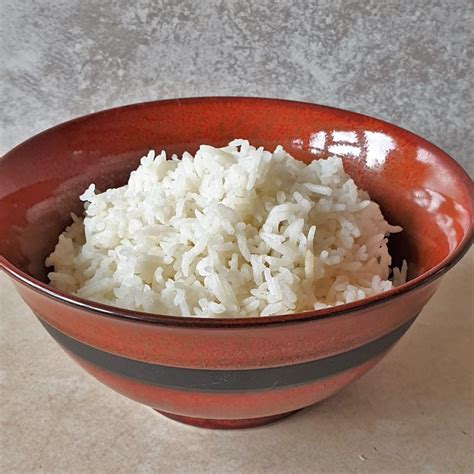 I use the water/rice proportions as indicated (one cup rinsed brown rice to 1.5 cups water). Water To Rice Ratio For Rice Cooker In Microwave - The 8 ...