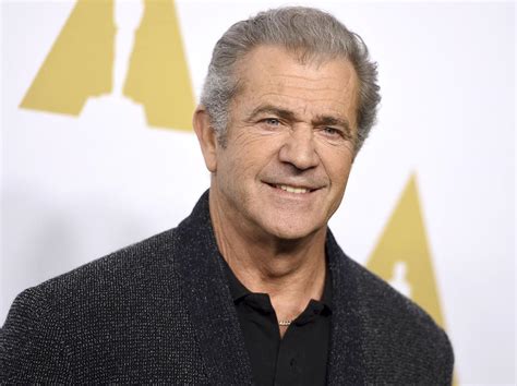 Winona Ryder Accuses Mel Gibson Of Making Anti Semitic Comments As His Rep Says She S Lying