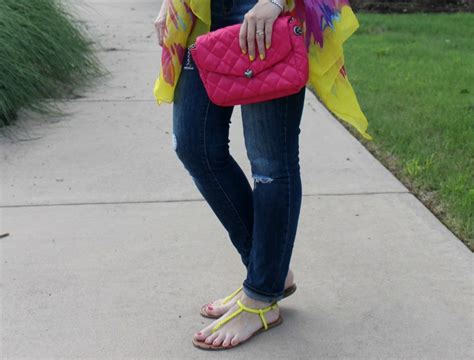9 Neon Outfit Ideas Mom Fabulous