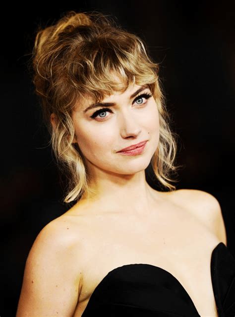 Imogen Poots La Premiere Of That Awkward Moment Hair Styles Short Hair Styles Curly Hair