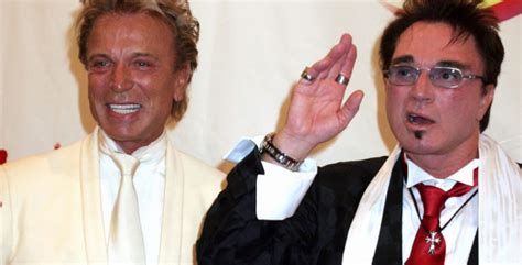 illusionist siegfried fischbacher of siegfried and roy fame passes away
