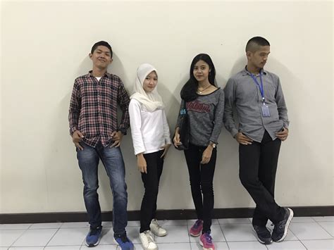 Kualiti hidup keluarga maju dan tingkatkan hasil & mutu komoditi berpotensi. MAKALAH ILMU SOSIAL DASAR "WARGA NEGARA DAN NEGARA"