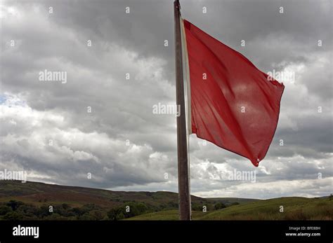 Red Flag Warning Sign On A Military Firing Range Stock Photo Alamy