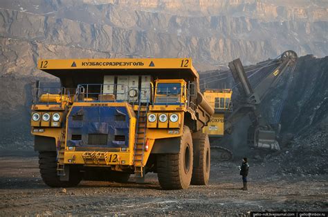 “BelAZ 75600” – the biggest truck in the former USSR · Russia Travel Blog