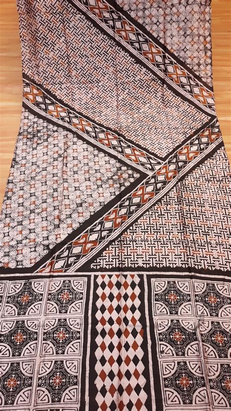 Kain Batik Sutra Thaisilk Assimetris Cap - Batik Bedjo By Perada Batik