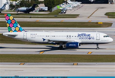 Picture Jetblue Airbus A320 232 N623jb