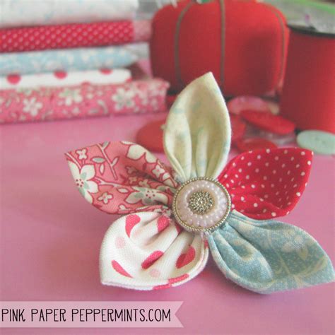 Following this video sewing tutorial, you will master the art of simple flower making, which. 31 Crafty Flowers Day Five- Fabric Flowers - Pink Paper ...