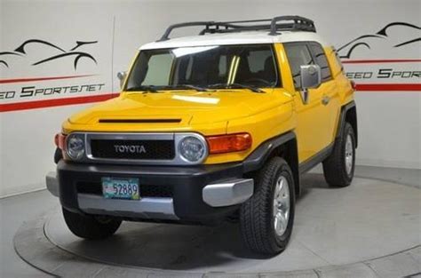 #1 in best suvs with roof rails. 2007 Toyota FJ Cruiser SUV Off Road All Wheel Drive for ...