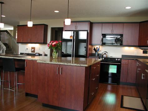 Family and increase the value of your home with your dream kitchen or bathroom project. Kitchen Cabinets | Door Styles | Toledo, OH