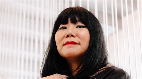 anna sui fashion s favorite daughter gets her day in the sun the new york times