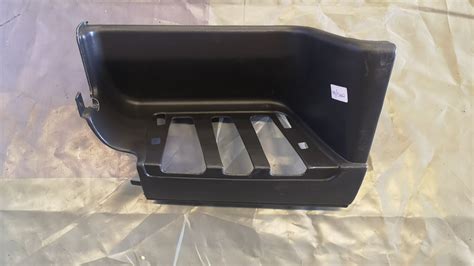 Volvo Volvo Left Lower Step Panel Body Truck Spares And Parts For Sale
