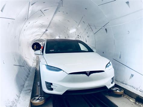 La Solución De Elon Musk Para El Transporte Autopistas Subterráneas A