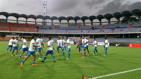 News18 sports | september 05, 2019, 21:51 ist. FIFA World Cup Qualifier - India vs Oman - Photos,Images ...