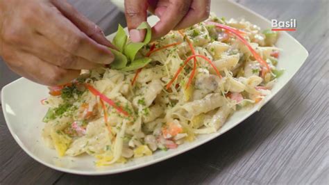 Throughout the world, there always seems to be some form of cheddar available, so we all should know cheddar, but do we? Recipe: Quick Cheese Sauce and Cheesy Chicken & Mushroom ...