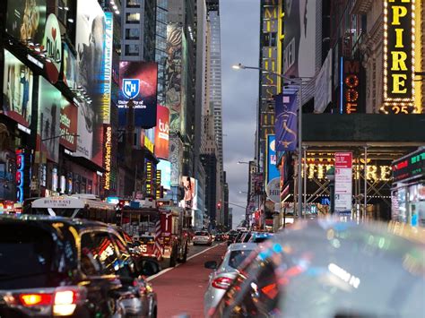 Times Square New York Wallpaper In 1024x768 Resolution