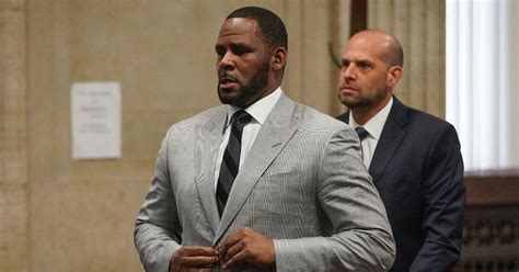 r kelly accused of trying to delay jail deposition in case over alleged affair
