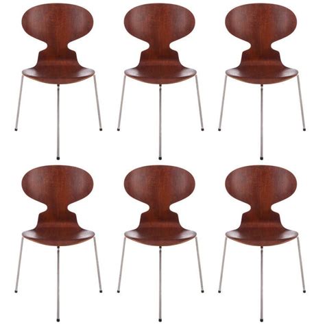 The ant chair has an overall height of 31.75 (80.6 cm), seat height of 18.25 (46.4 cm), width of 20 (50.8 cm). Six Early Arne Jacobsen Three-Legged Ant Chairs For Sale ...