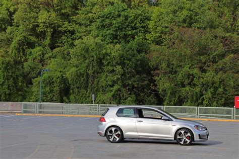 The 2016 Volkswagen Gti Mk7 Does Everything Well Newyorkars