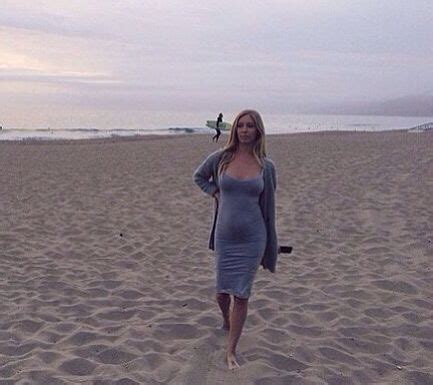 Leah Jenner Is Radiant As She Shows Off Her Baby Bump Leah Jenner