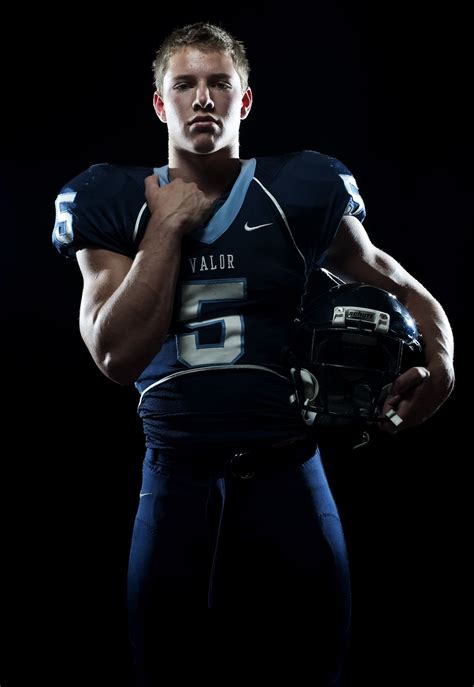 senior pictures football poses |  football standouts 