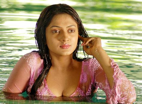 Hot Pictures Of Telugu Actresses In Swimming Pool Bollywood Glitz 24 Hot Bollywood Actress