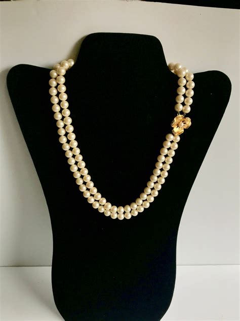 Vintage Heisey Pearl Necklace Double Strand Gold Flower Clasp Adorned With Clear Rhinestones