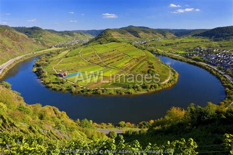 Wybierz z szerokiej gamy podobnych scen. AWL Images Bremm, Rhineland-Palatinate, Germany, historic ...