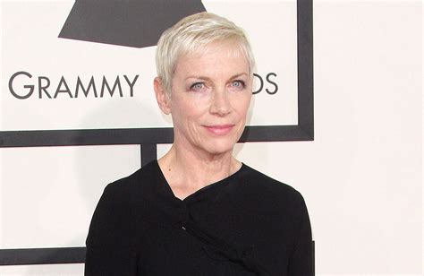 Annie Lennox S Tribute To Raw Wounded And Fearless Sinead O Connor