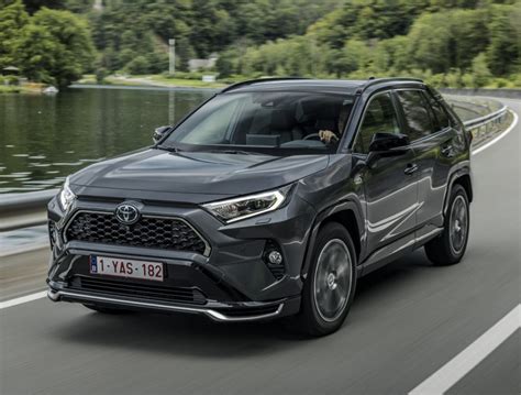Toyota.com may have a different privacy policy, security level, and terms and conditions than those offered on our website. El Toyota RAV4 PHEV llega a Europa: Arranca la ...